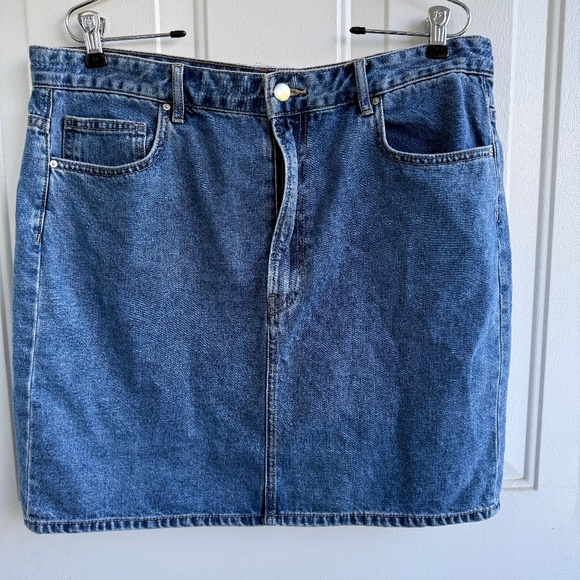 Old Navy | Denim Mini Skirt | Size 14 | BNWT - Picture 1 of 6